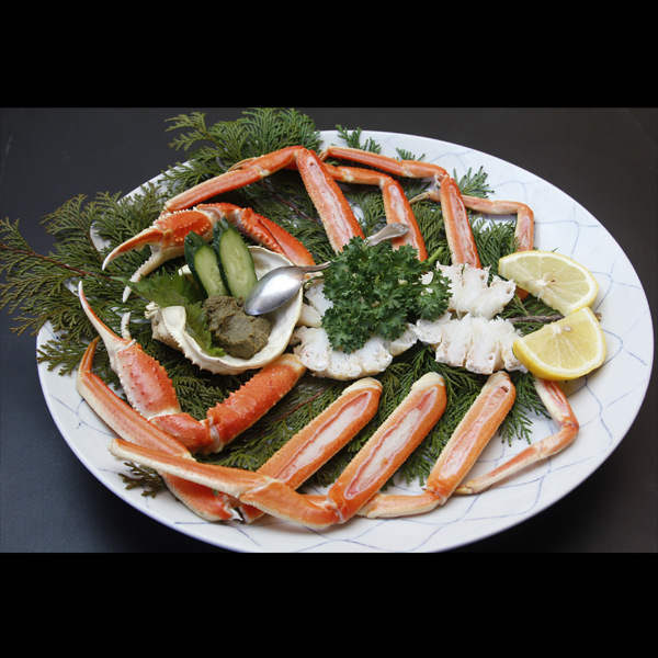 山林閣のおすすめ料理はカニ