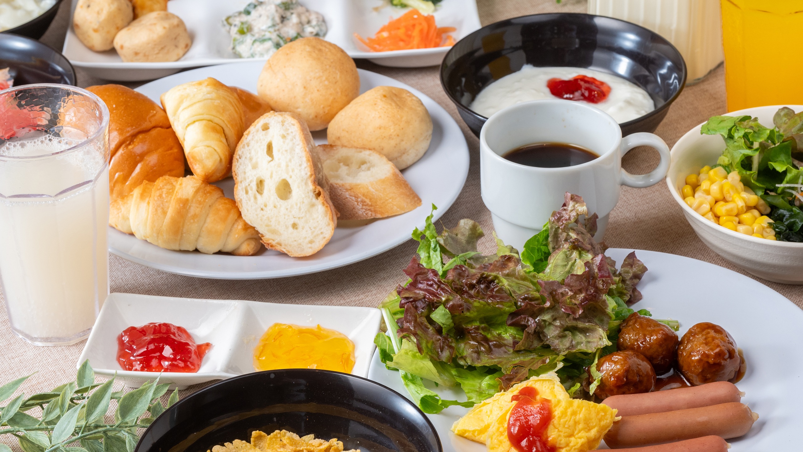 朝食ビュッフェ