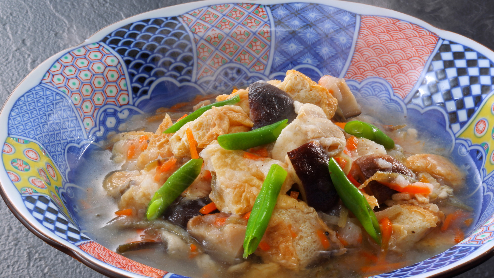 朝食メニュー一例『三角油揚げの煮物』