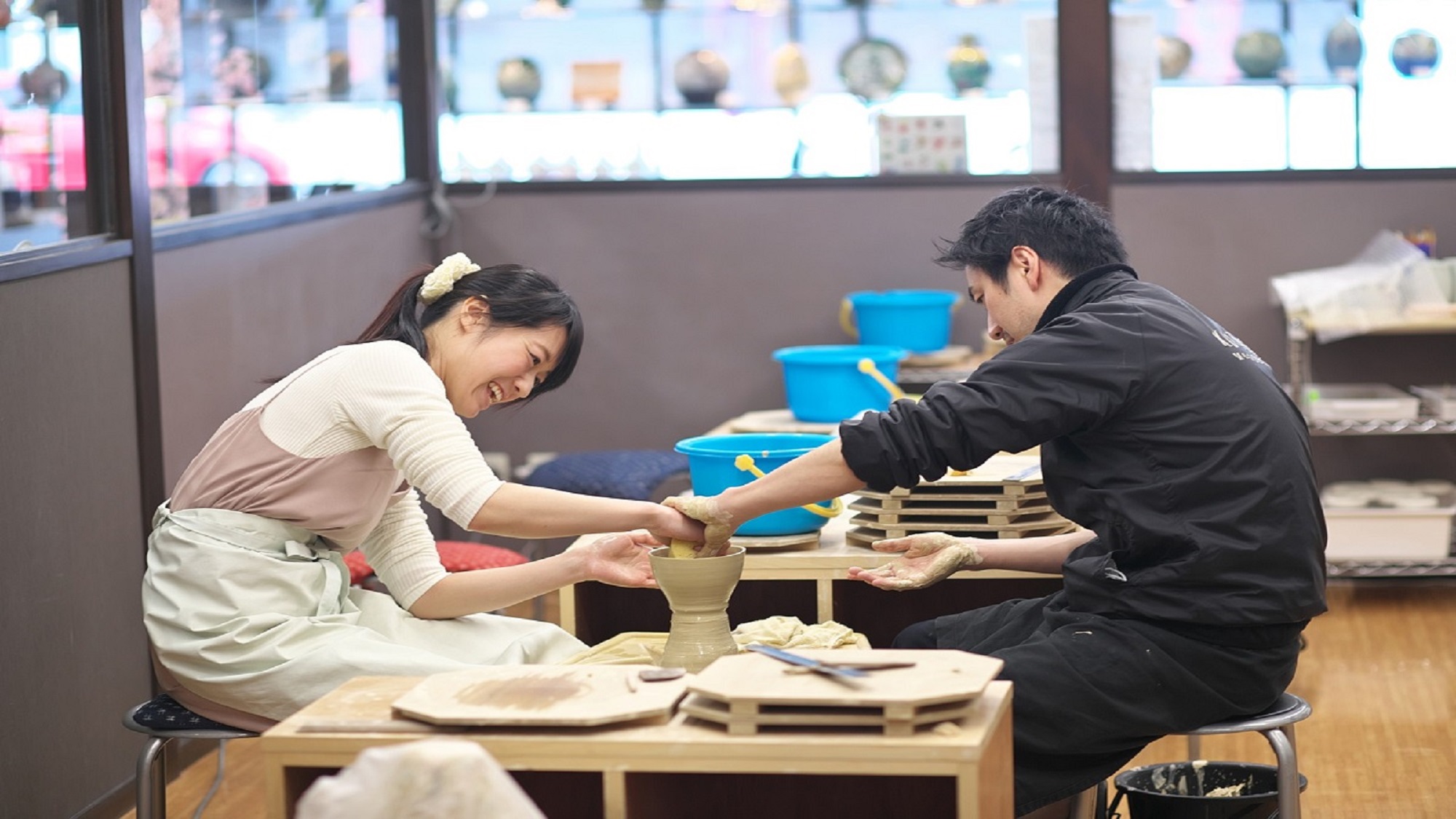九谷焼の魅力を体験！ろくろ＆絵付けと選べるアート体験付き温泉ステイ(食事なし）