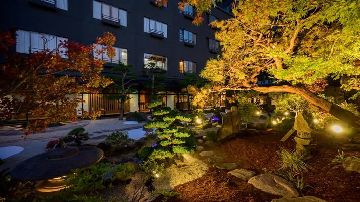 【庭園リニューアル記念】専用ラウンジでプレミアムフリーフロー♪地酒や加賀紅茶カクテルを楽しむ大人旅