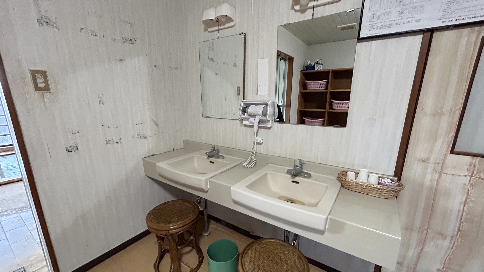 *混雑時は譲り合ってご利用ください。