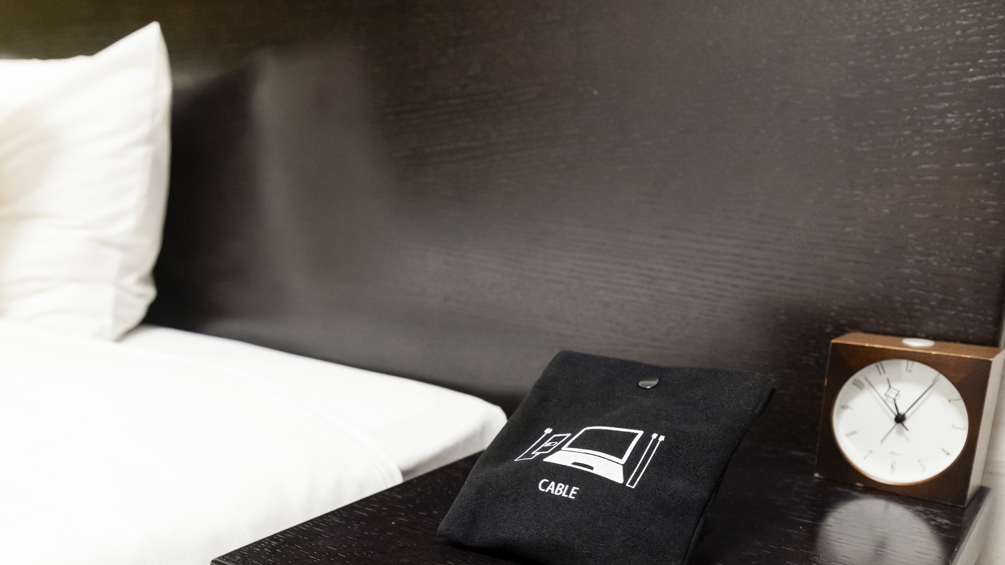 【シングル/スタンダードダブル】17.81㎡/140cm幅ベッド