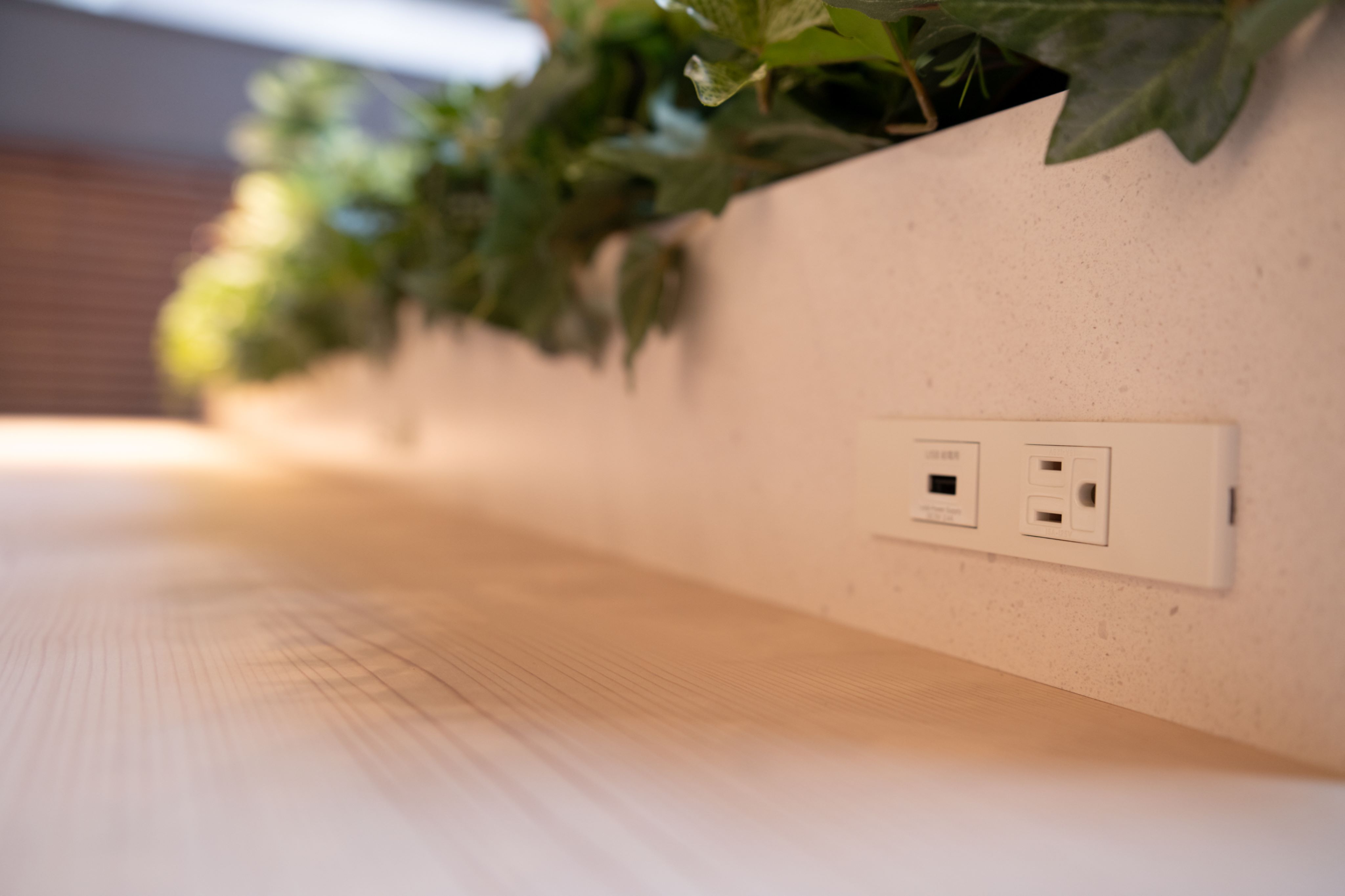 ＵＳＢ＆コンセント