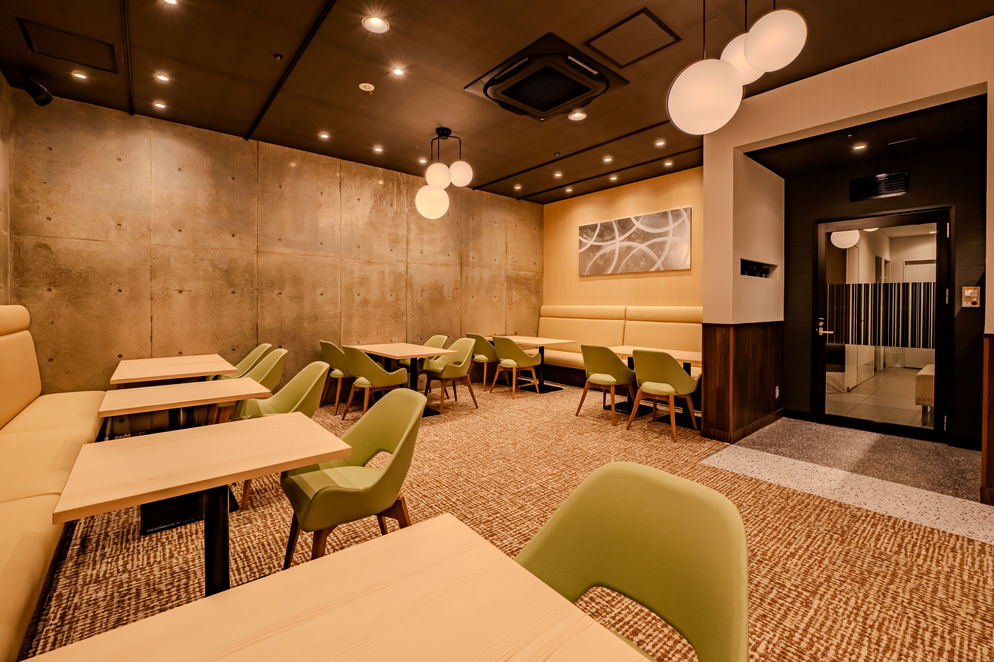 レストラン風景①