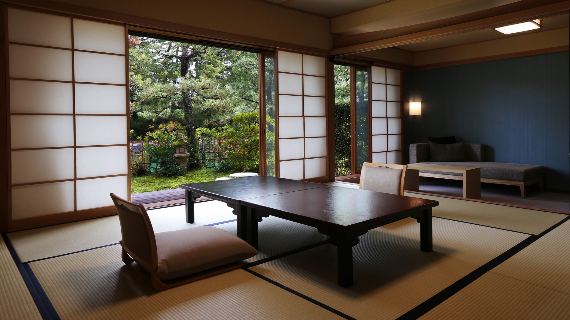 【雪月花の棟】日本を代表する建築家吉村順三氏作のお部屋は落ち着きのある空間