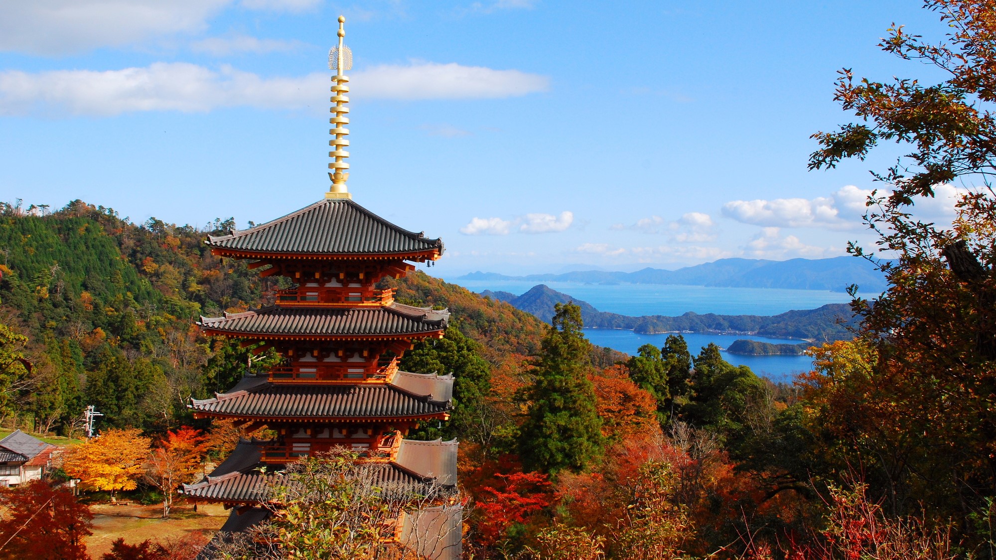 【成相寺】西国巡礼第２８番の札所。