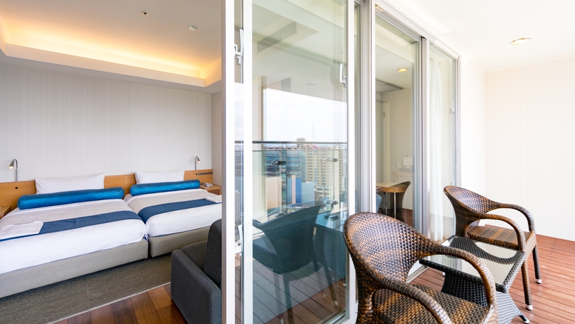 【お土産付】わずか15室のバルコニー付デラックスツインで沖縄時間を満喫／素泊り