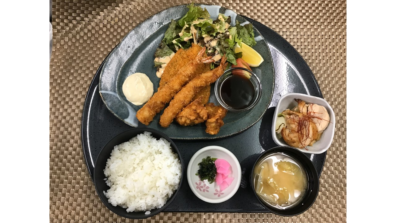 【夕食付プラン】ミックスフライ定食