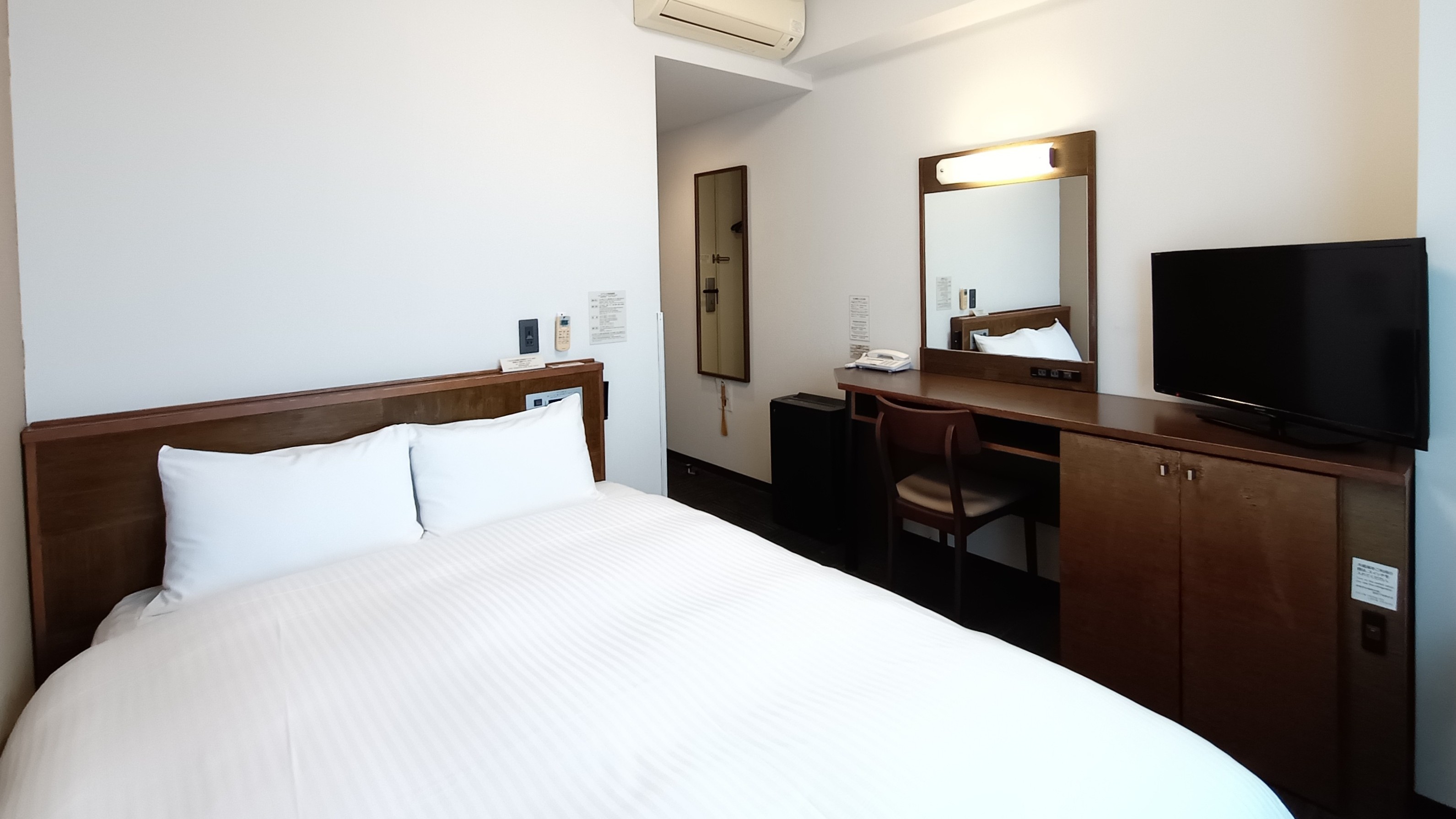 □本館禁煙セミダブルルーム□