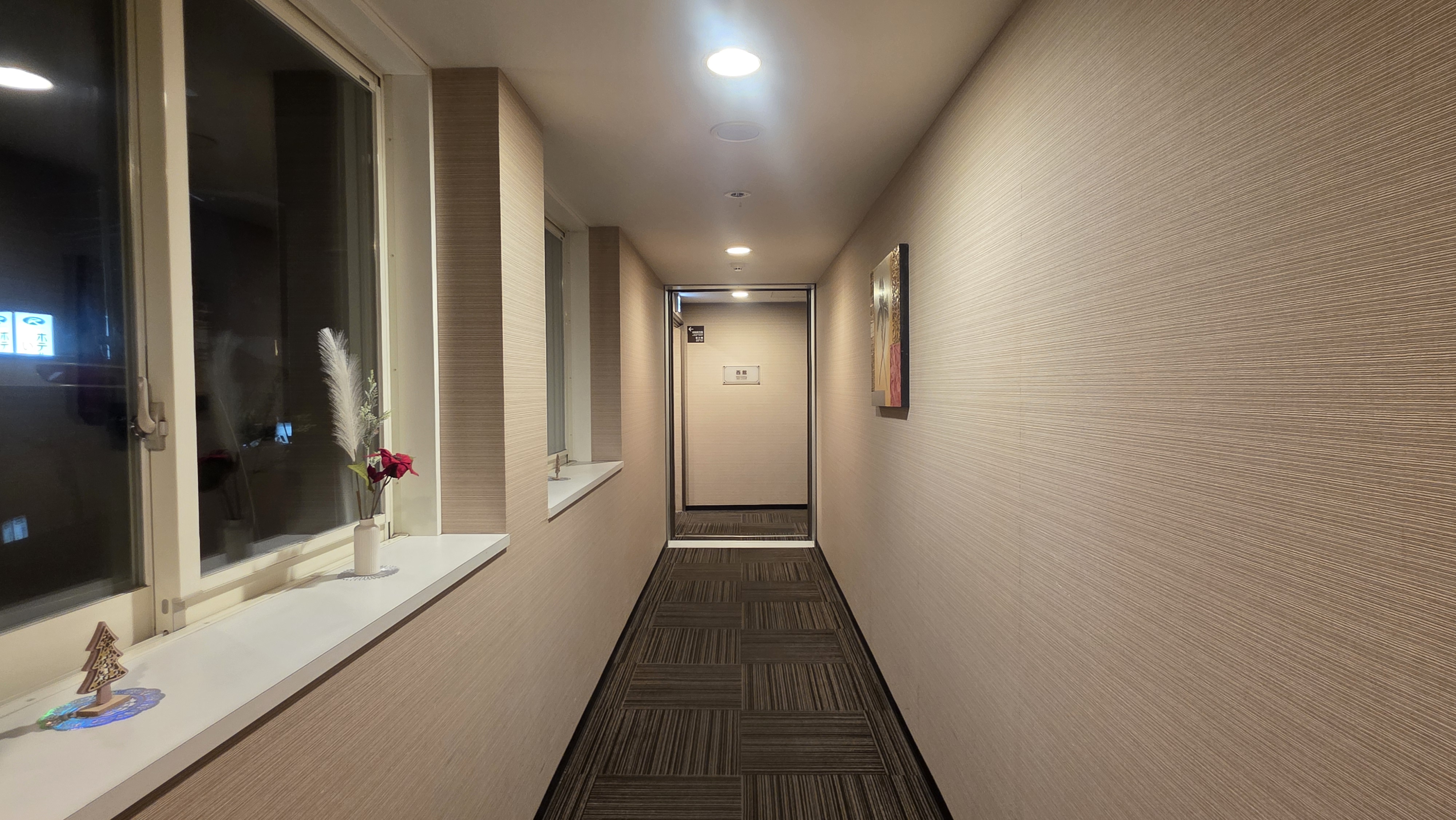 フロント(本館)～西館まで