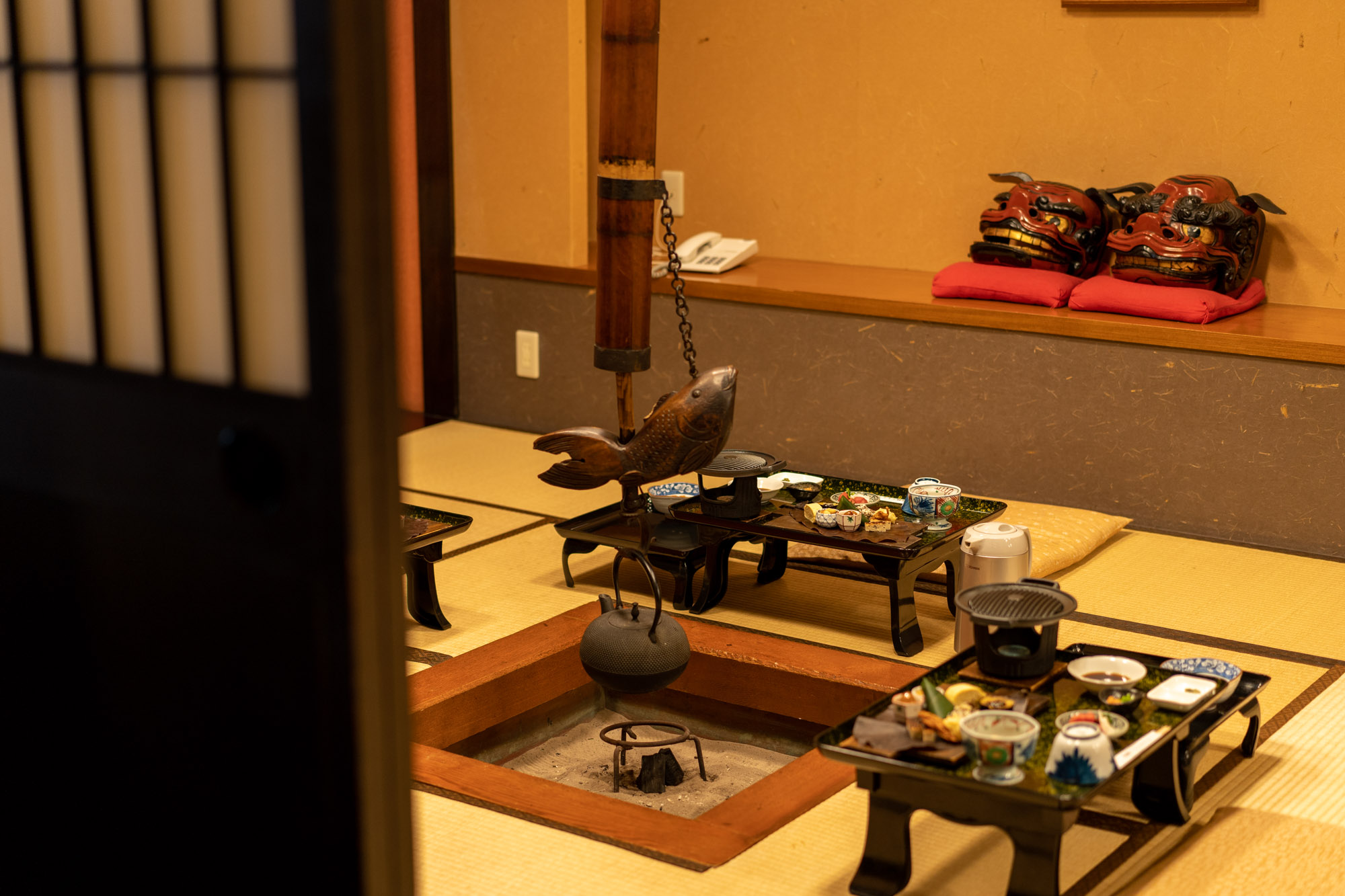 囲炉裏のお食事会場
