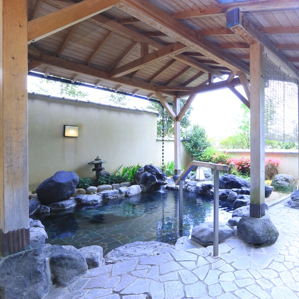 ＜大人の贅沢＞鮑の踊焼き＆ワンランク上の旬会席☆貸切露天風呂が先着順で無料