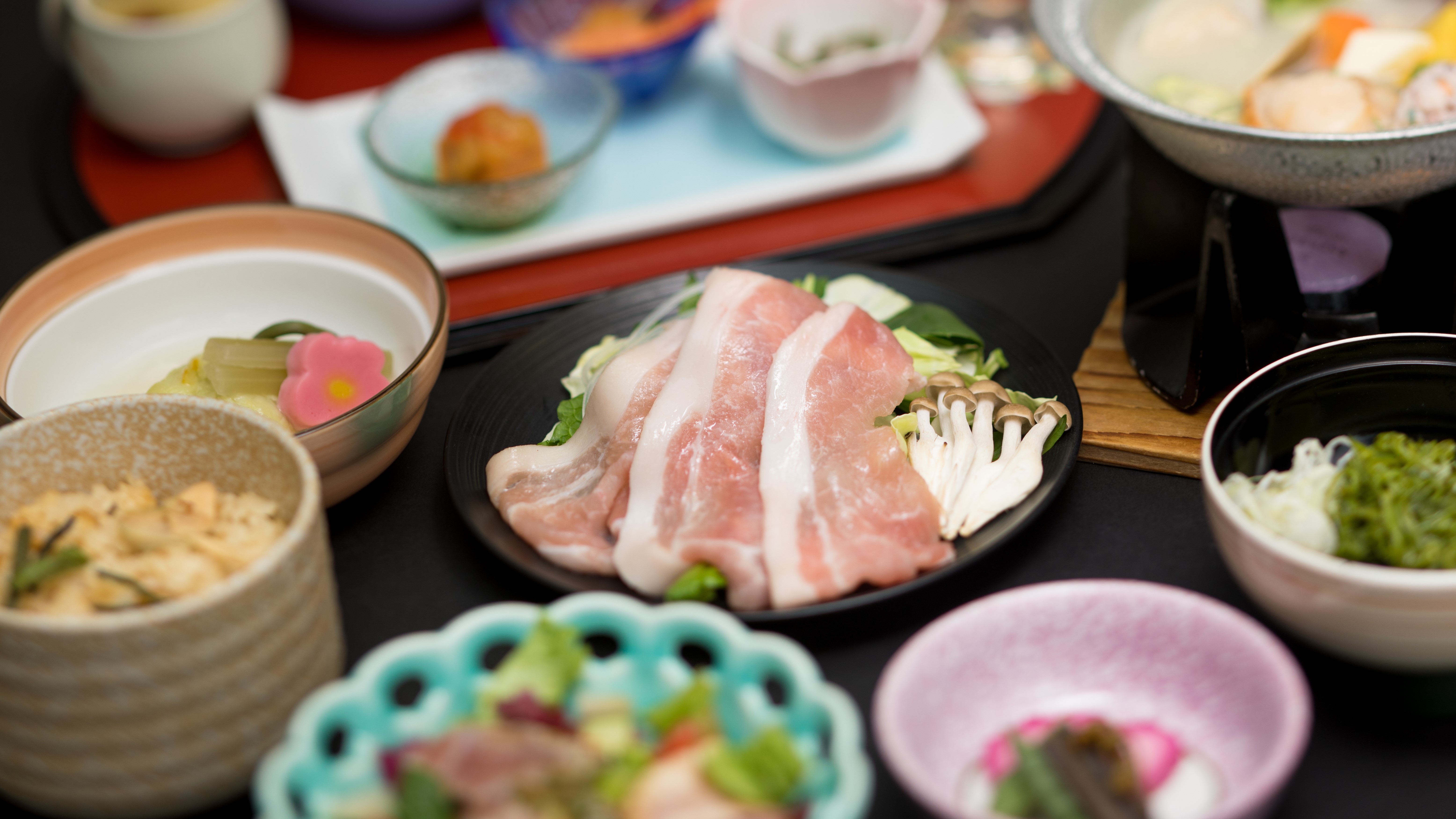 八幡平産杜仲茶ポーク和食膳