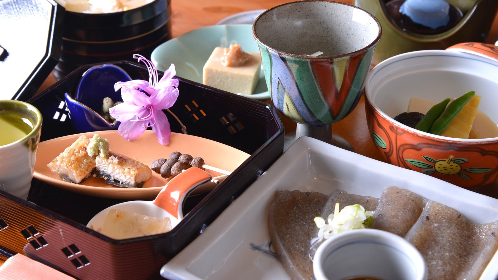 【アメニティなし】1，000円OFF/エコへのご協力でお得◎御岳山からの絶景を望む宿/季節の和風料理