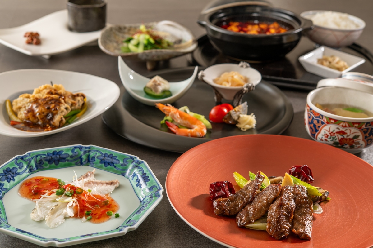 【Japanese-Chinese Cuisine Soh】夕食は中華コース♪１泊2食+温泉付！