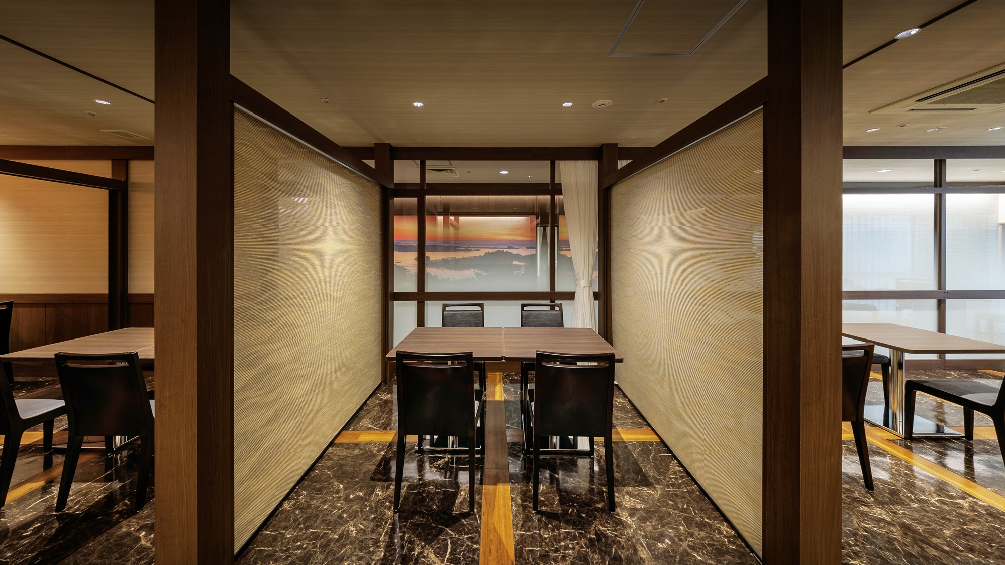 【ラ・セレース/会場イメージ】半個室のような空間を新たに増席！