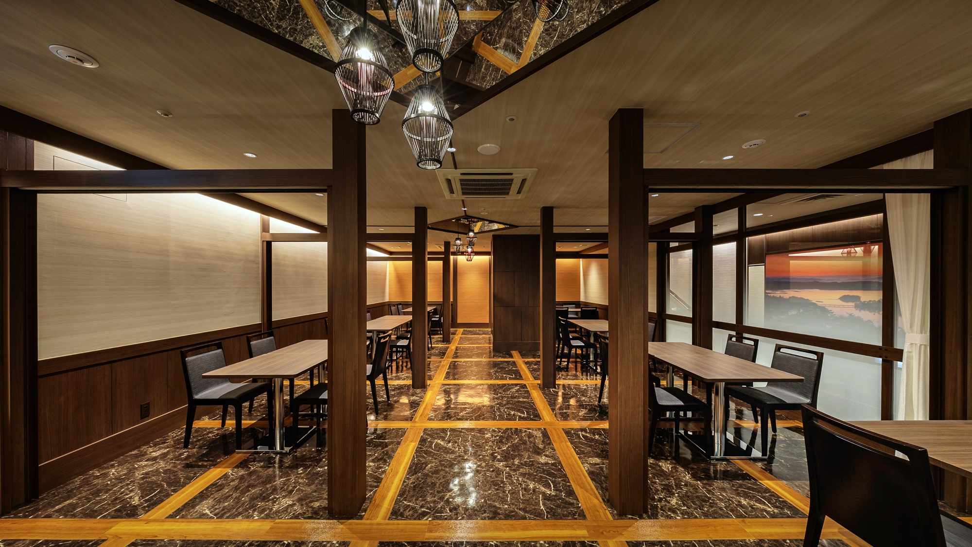 【ラ・セレース/会場イメージ】より多くのお客様に快適にお食事をお楽しみいただけるよう新たに増席！