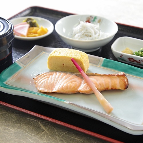 【ビジネスマンにおすすめ】QUOカード１０００円朝食付◇どちらも領収書に表記無＆駐車場無料