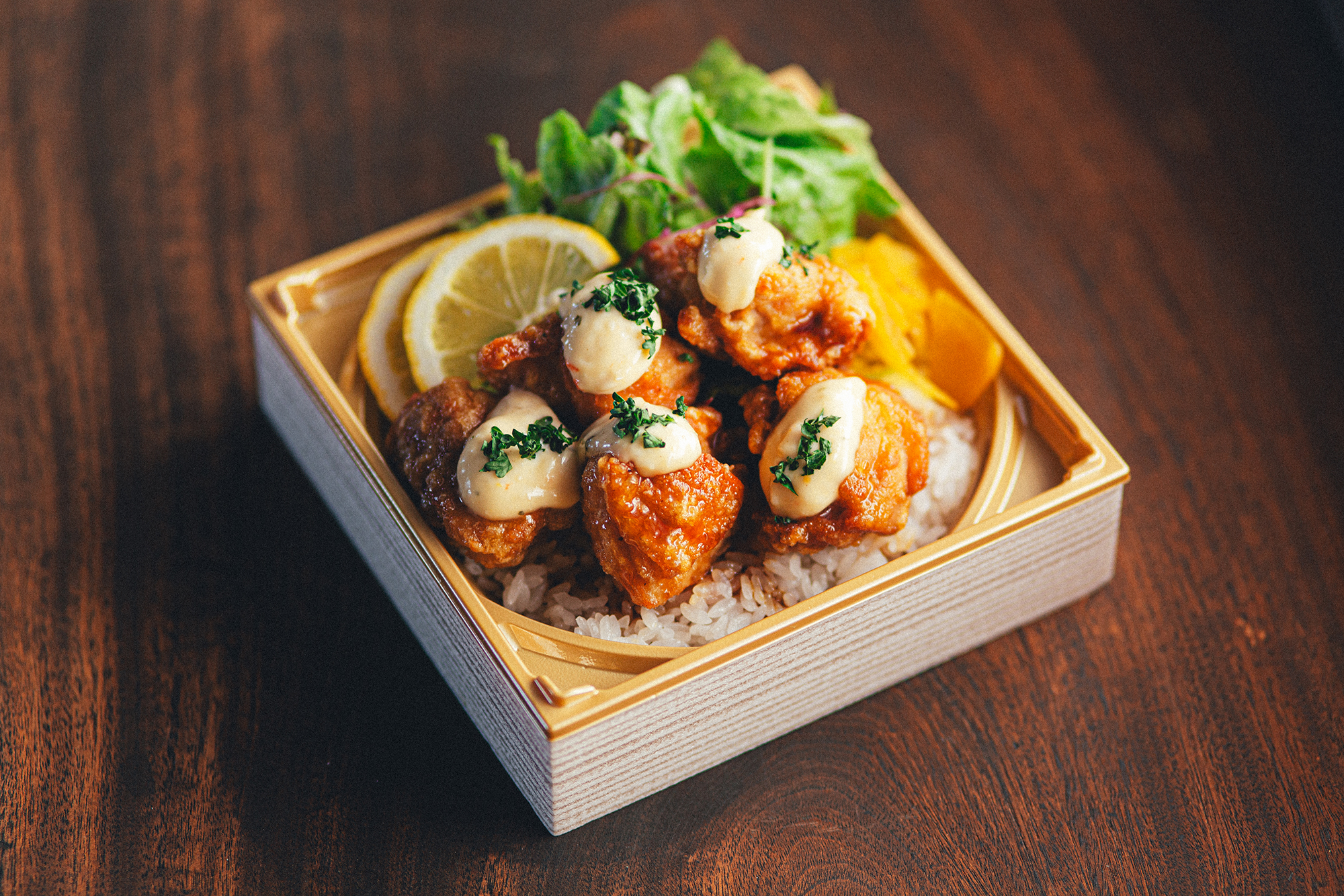 グラ丼　チキン南蛮