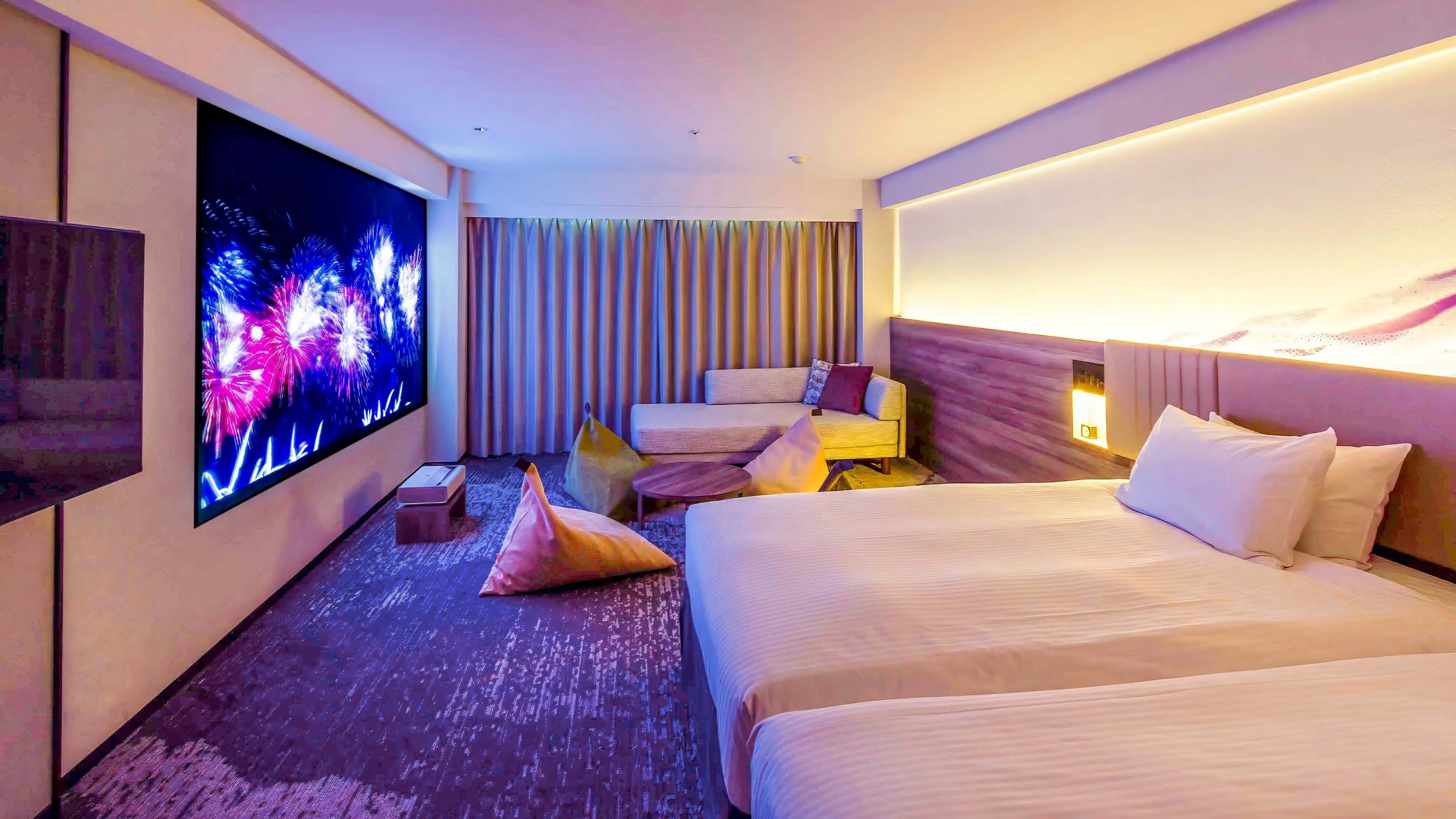 【大人2名＋お子さま向け】大画面シアターでゲームや映画を楽しむファミリーステイ