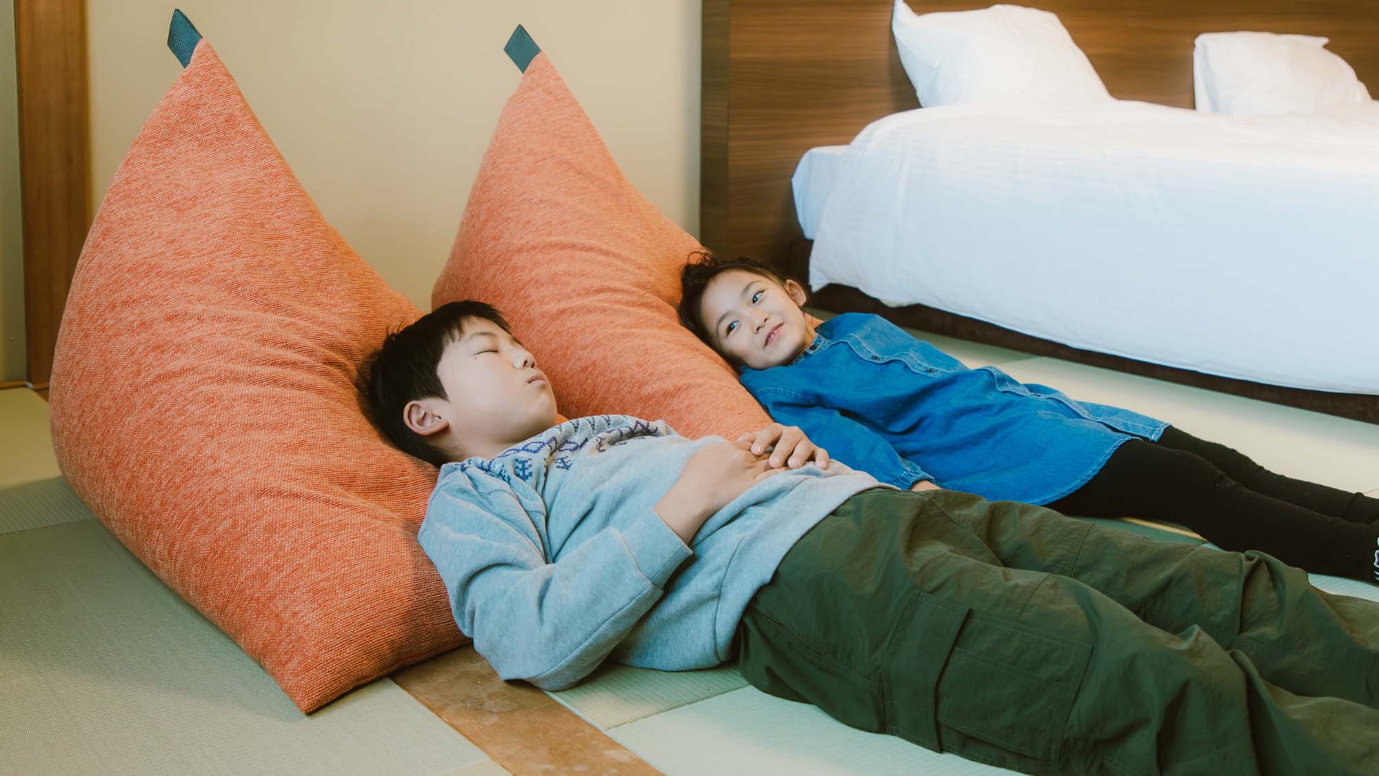 和モダンファミリールーム