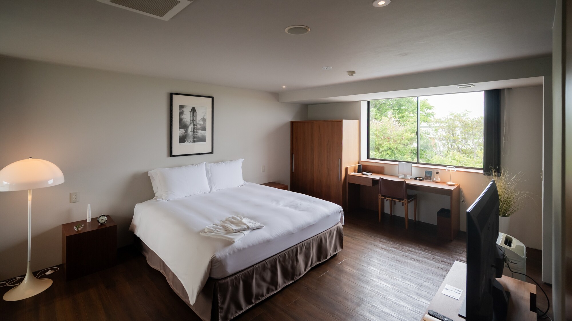 別館ダブル2F寝室