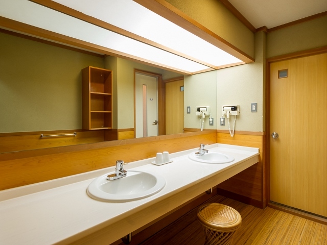 Kamar mandi khusus