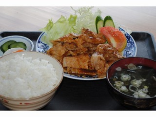 一富士の「生姜焼定食」