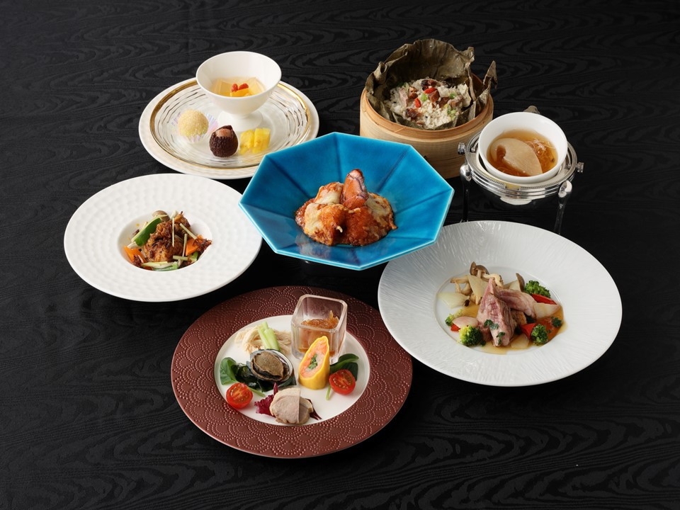 料理長が厳選した素材を楽しめる　鳳凰コース料理　2食付きプラン