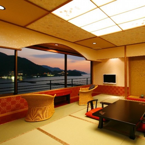 Dream and Reality Guest Room