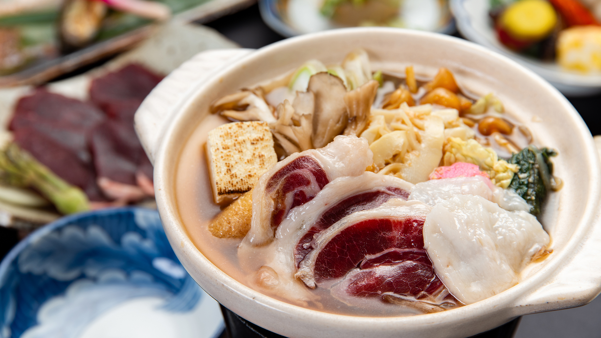 【夕食一例】ジビエを組み合わせた季節の和会席（熊肉鍋）