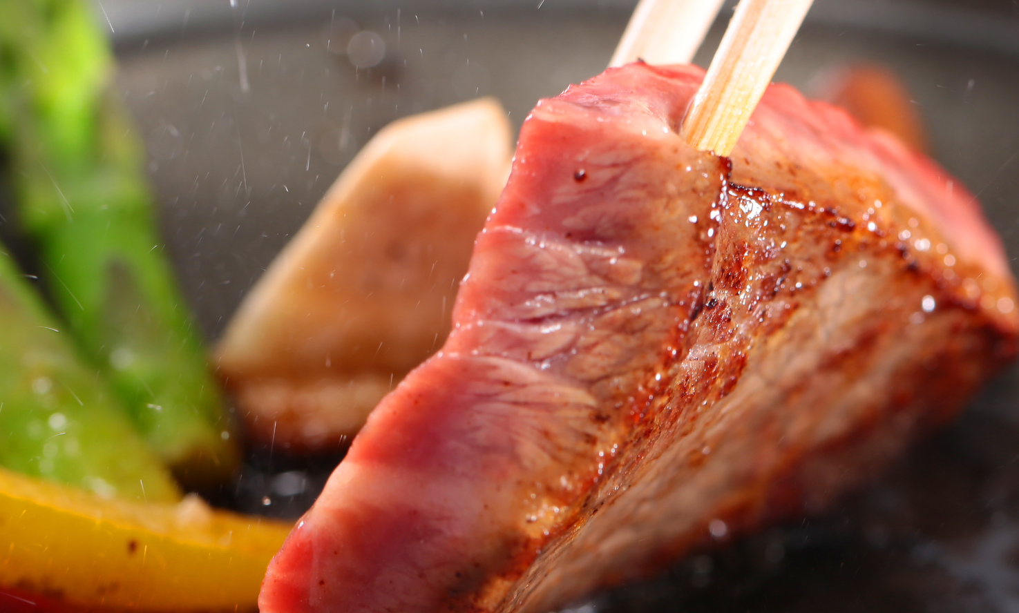 【島根和牛の深いコクと風味豊かな味わいを堪能！】旨みが際立つ味わいの和牛を４つの味で！