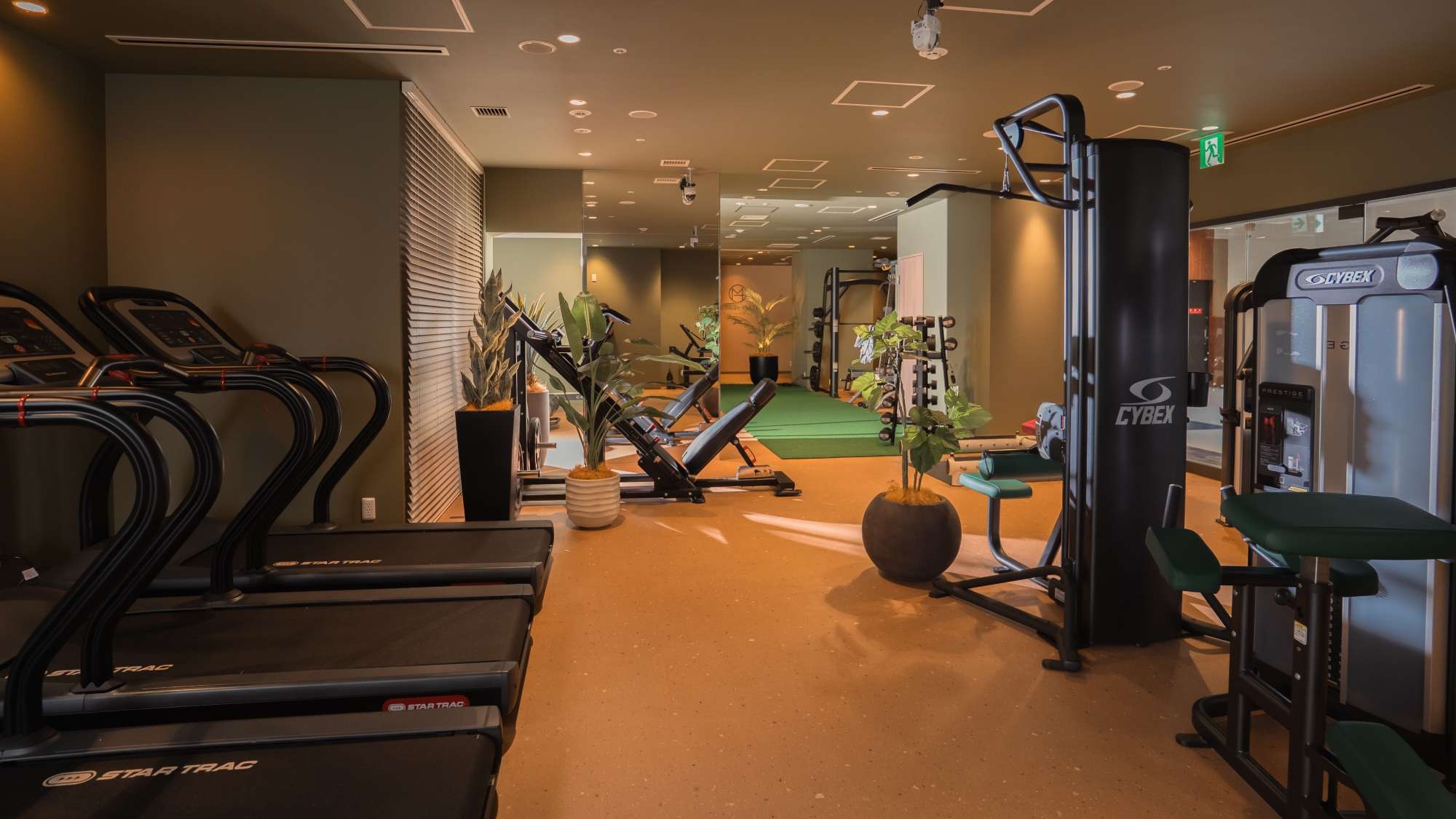 【GYM利用付】道頓堀ビュー確約｜客室から大阪を感じるステイプラン（朝食・ラウンジ付き）