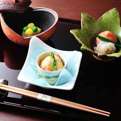 ★秋得＆冬得★特別な日を心贅沢に過ごす♪【記念日プラン】 -半露天風呂付き離れ客室-