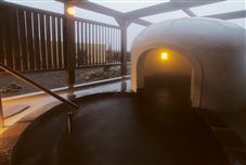 Open-air bath