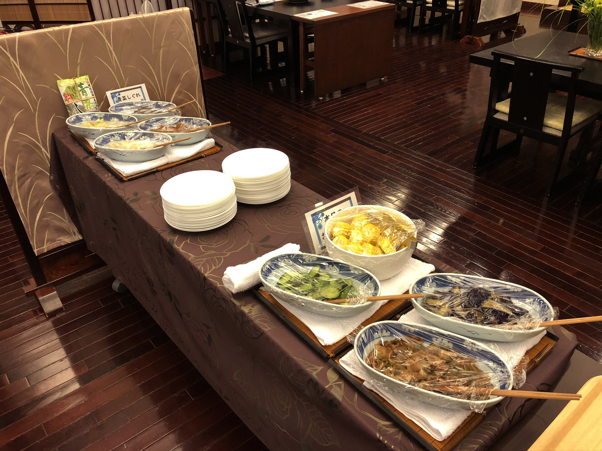 夕食ミニバイキングコーナー