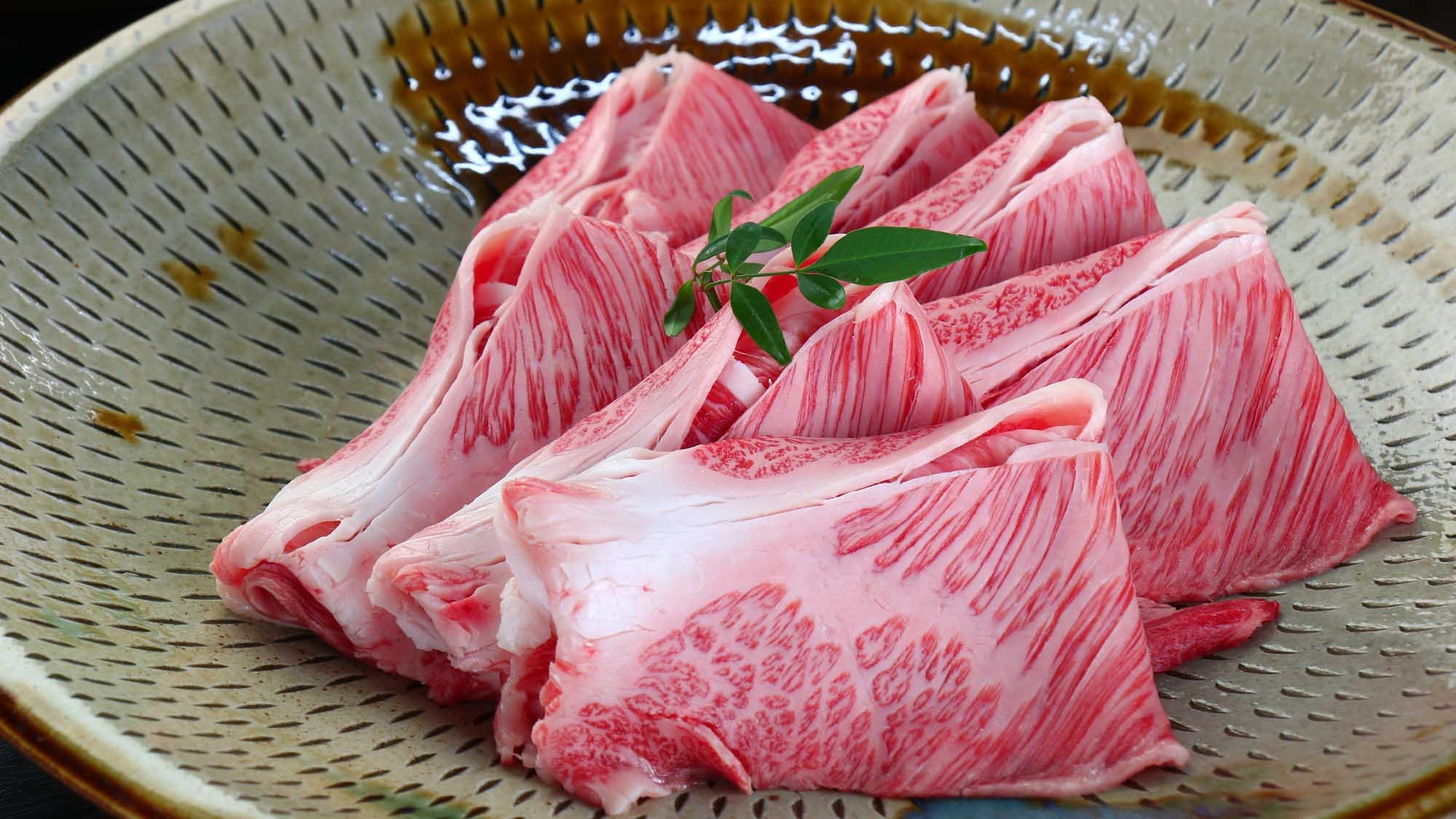 【長崎牛をすき焼きで】こだわり食材と長崎牛を土鍋で味わう