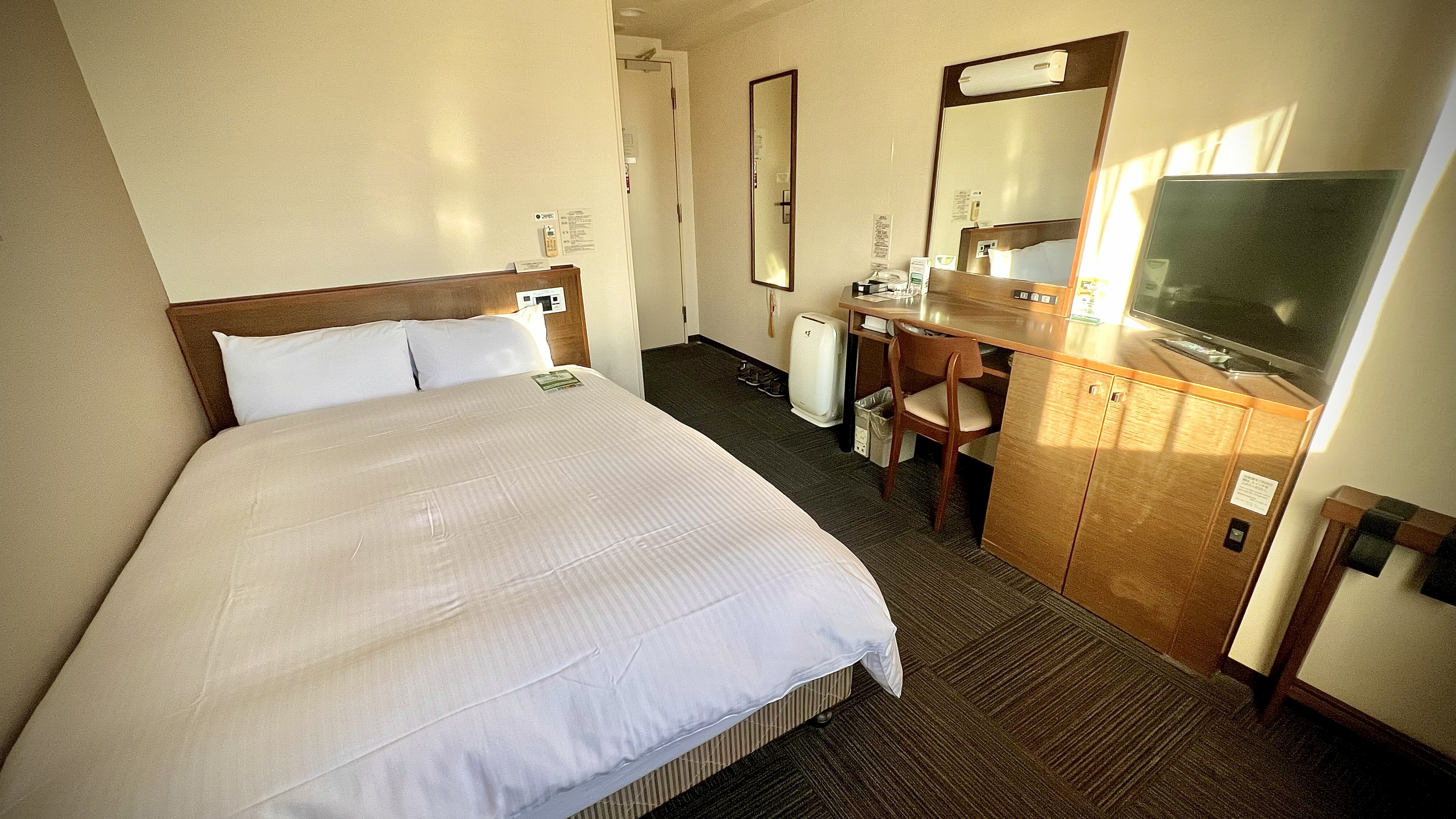 【客室】セミダブルルーム②