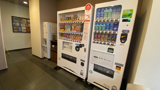 自動販売機（ソフトドリンク）