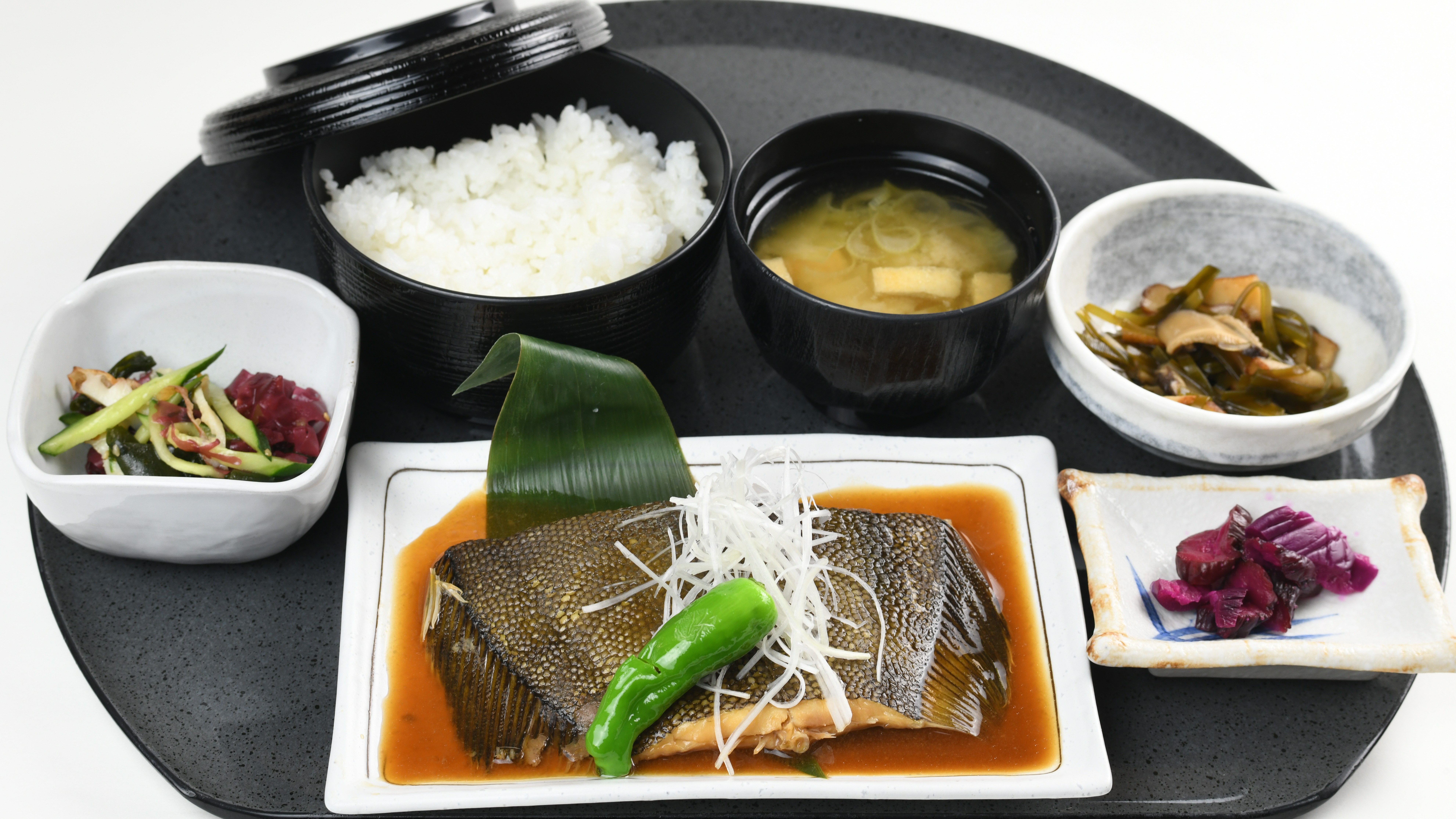 花巻限定夕食メニュー「かれい煮付け定食」