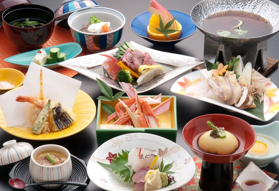 ★得々プラン★源泉かけ流し三朝温泉と山陰の幸を愉しむ「鶏すき焼き会席」／個室食事処