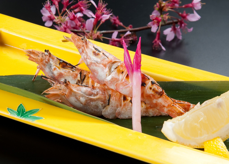 ★得々プラン★源泉かけ流し三朝温泉と山陰の幸を愉しむ「鶏すき焼き会席」／個室食事処