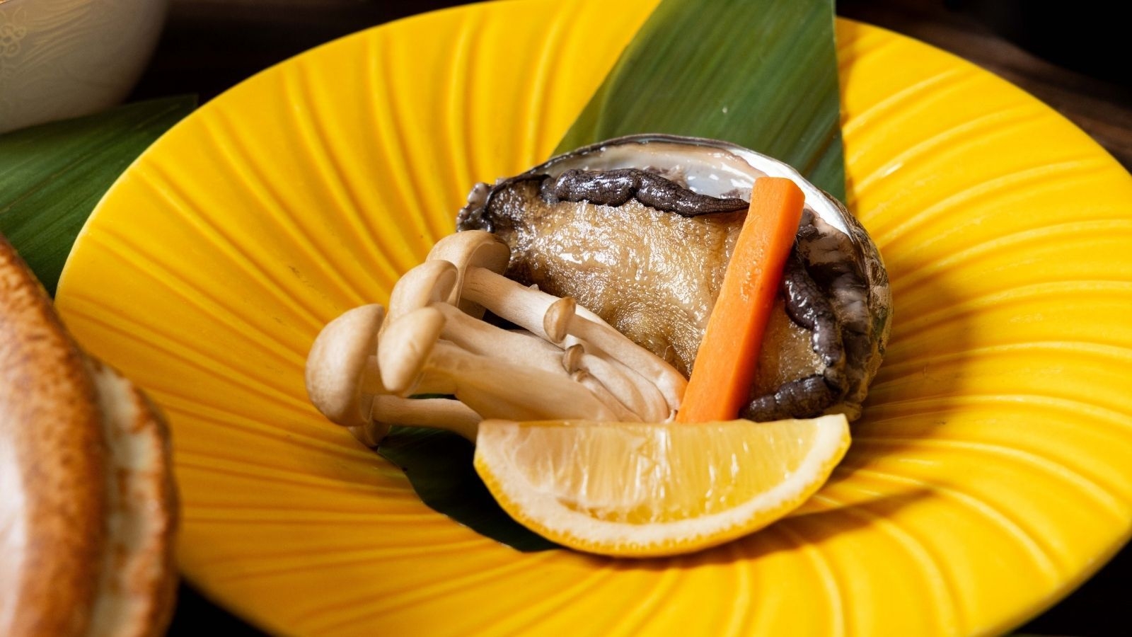 【さき楽30】山陰四大グルメで大満足「伊勢海老＆活け鮑＆焼蟹＆鳥取牛フィレステーキの会席」個室食事処