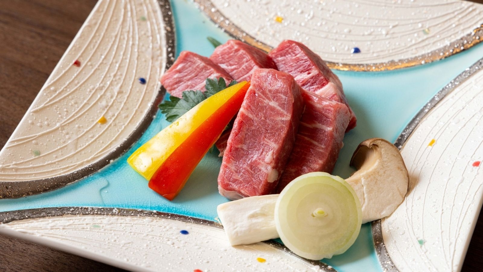 【期間限定特別価格｜お子様料金さらにお得！】「焼蟹＆鳥取牛ステーキのWメイン会席」／個室食事処
