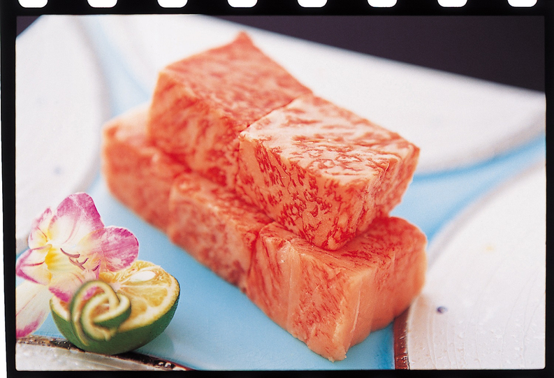 【2026年GW宿泊】山陰産の厳選食材・旬の食材を少しずつ「特選月替わり会席」／個室食事処