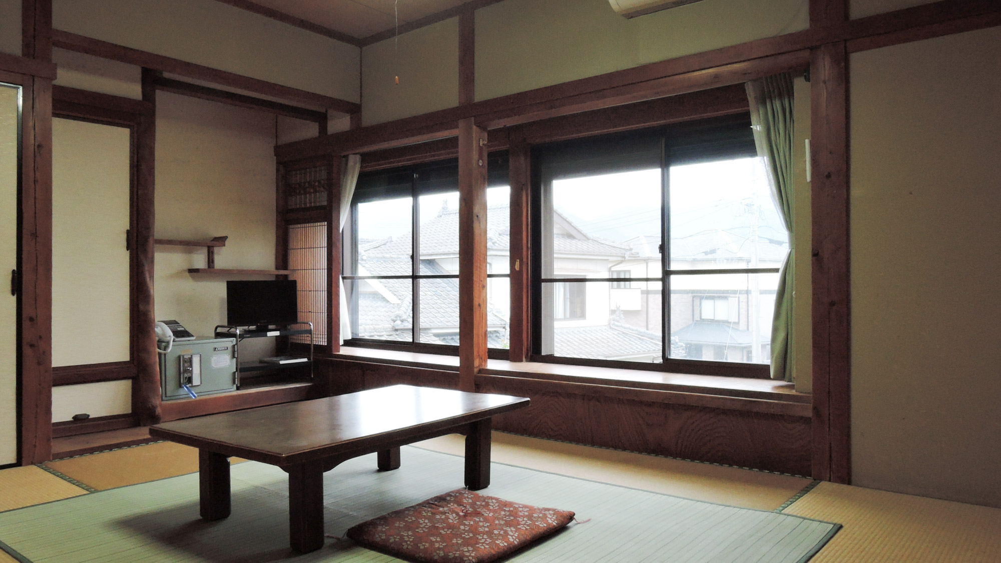 *【和室６畳・一例】古き良き日本の和室。広々と快適です♪　