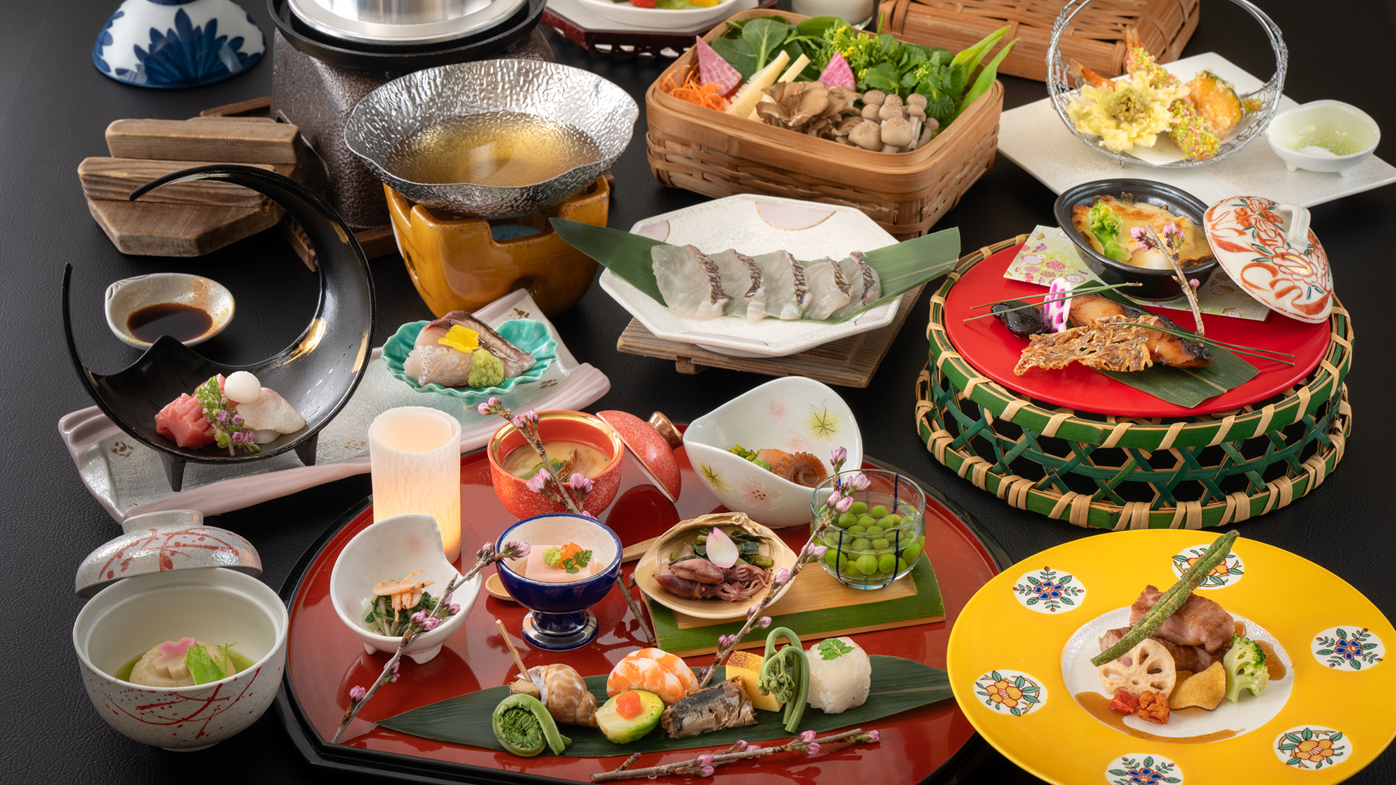 ■創作懐石■その時期ごとに最も輝く「旬の食材」を料理人の持てる限りの技で彩った、料理長の美味旬菜会席