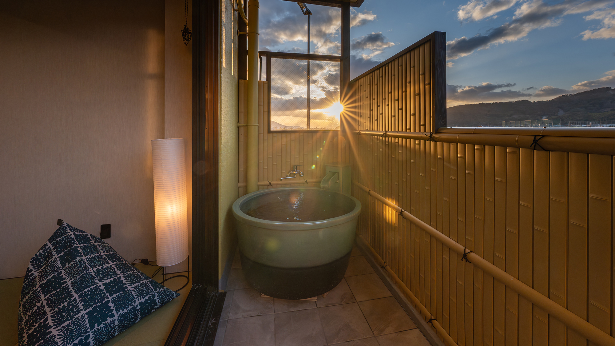 【リニューアル・悠然-yuuzen-】湯に癒される、贅沢な寛ぎのひとときを