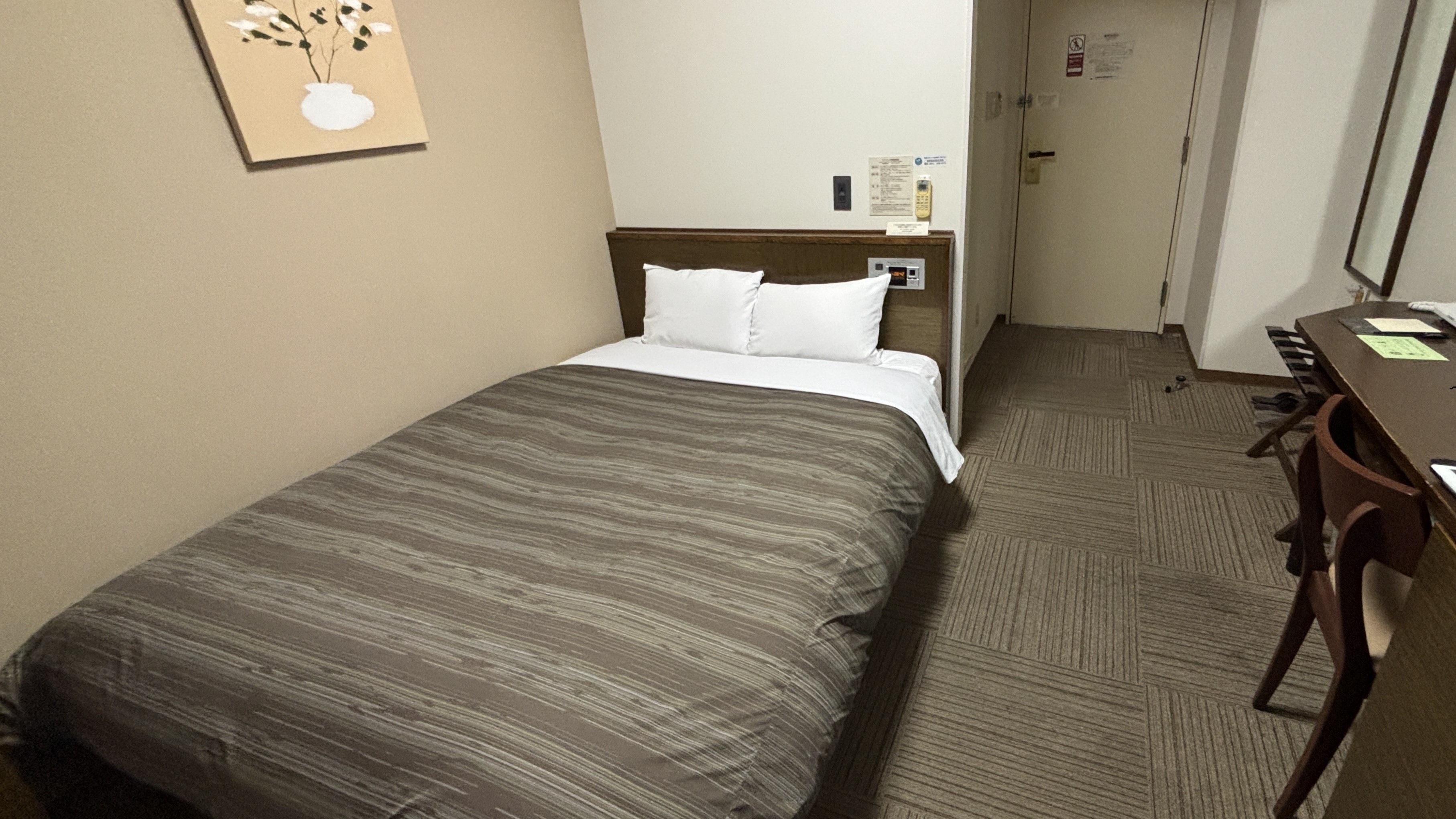 禁煙スタンダードセミダブルルーム